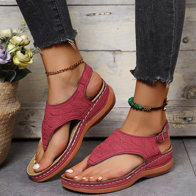 Between Toe Sandals   (Red)